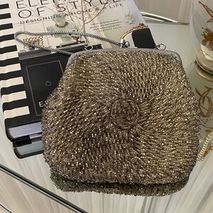 Vtg 50’s Elegant Beaded Evening Silver Bag
Made in Hong Kong 🇭🇰